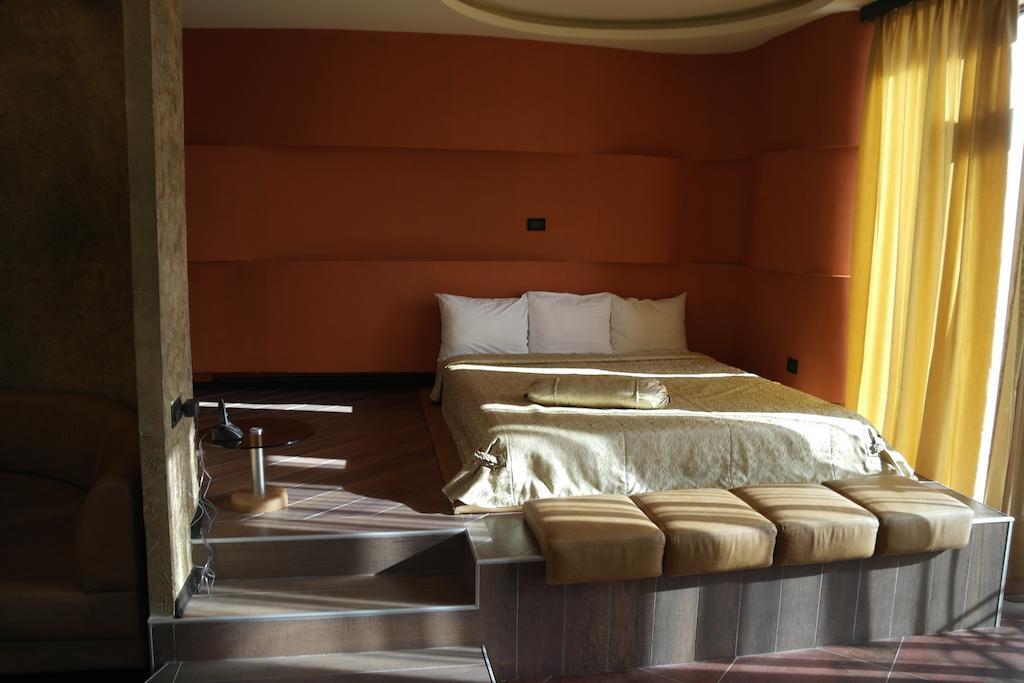 Arzakan Akhtamar Hotel Cjsc الغرفة الصورة